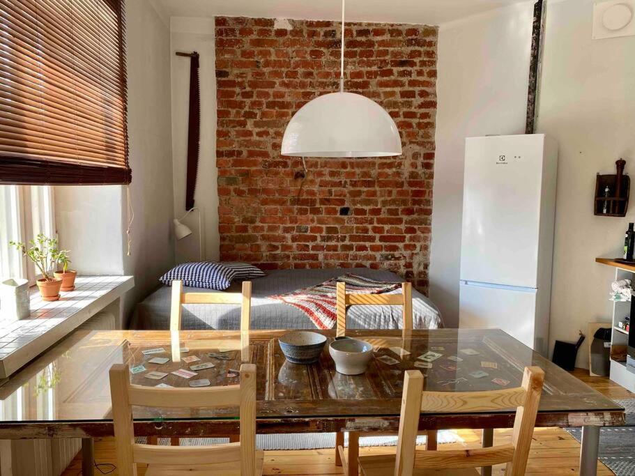 Studio Apartment, View Over The Roofs For The Sunrise Helsínquia Exterior foto